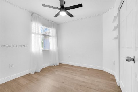 Купить таунхаус в Холливуд, Флорида 3 спальни, 162.39м2, № 2010255 - фото 16