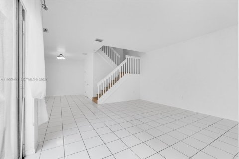 Купить таунхаус в Холливуд, Флорида 3 спальни, 162.39м2, № 2010255 - фото 27