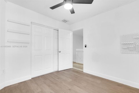 Купить таунхаус в Холливуд, Флорида 3 спальни, 162.39м2, № 2010255 - фото 17