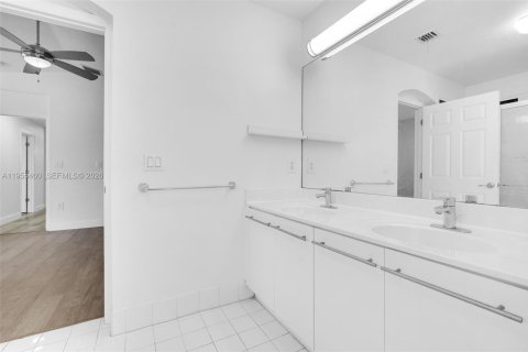 Купить таунхаус в Холливуд, Флорида 3 спальни, 162.39м2, № 2010255 - фото 26