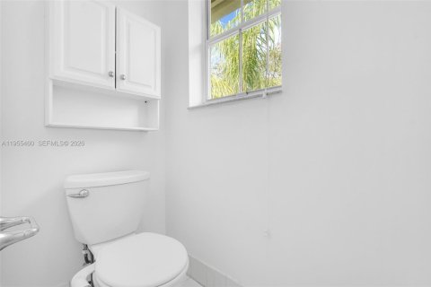 Купить таунхаус в Холливуд, Флорида 3 спальни, 162.39м2, № 2010255 - фото 25