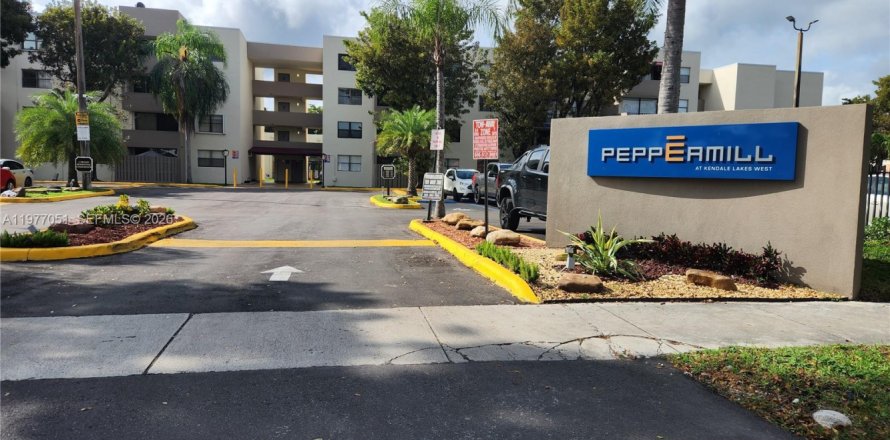 Condo in Miami, Florida, 1 bedroom  № 2041560