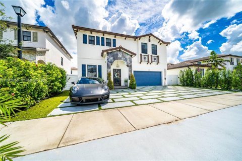 Casa en venta en Miami, Florida, 4 dormitorios, 237.83 m2 № 1987621 - foto 5