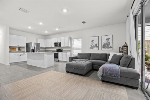 Townhouse in Newberry, Florida 3 bedrooms, 165.83 sq.m. № 1904042 - photo 6