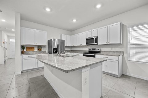 Townhouse in Newberry, Florida 3 bedrooms, 165.83 sq.m. № 1904042 - photo 7