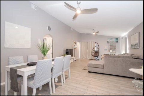 House in Clearwater, Florida 3 bedrooms, 119.1 sq.m. № 1802962 - photo 22