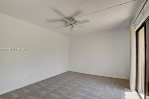 Townhouse in Delray Beach, Florida 2 bedrooms, 114.27 sq.m. № 2181219 - photo 4