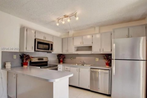 Townhouse in Delray Beach, Florida 2 bedrooms, 114.27 sq.m. № 2181219 - photo 9