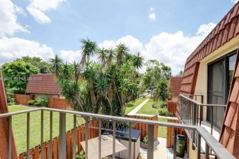 Townhouse in Delray Beach, Florida 2 bedrooms, 114.27 sq.m. № 2181219 - photo 14