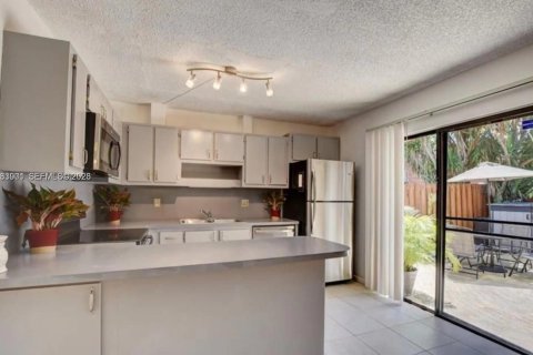 Townhouse in Delray Beach, Florida 2 bedrooms, 114.27 sq.m. № 2181219 - photo 6