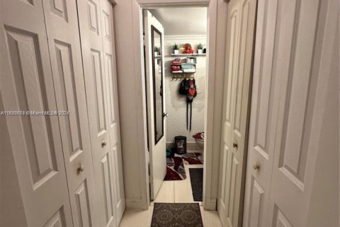 Купить кондоминиум в Мирамар, Флорида 2 спальни, 76.18м2, № 1695116 - фото 7