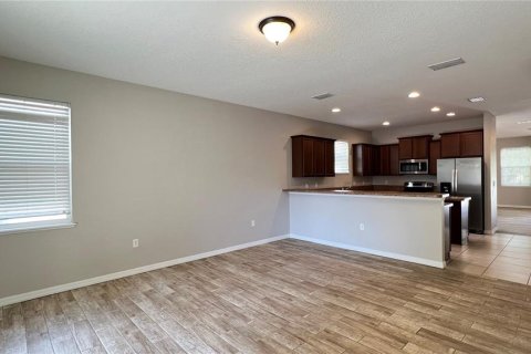 Villa ou maison à louer à Clermont, Floride: 5 chambres, 252.69 m2 № 2113964 - photo 19