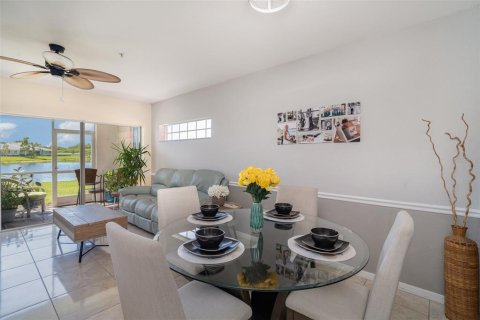 Copropriété à vendre à Punta Gorda, Floride: 2 chambres, 85.84 m2 № 1884442 - photo 11