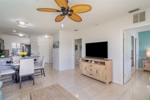 Copropriété à vendre à Punta Gorda, Floride: 2 chambres, 85.84 m2 № 1884442 - photo 17