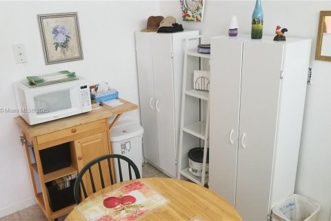 Copropriété à vendre à Lauderhill, Floride: 1 chambre, 75.44 m2 № 1762564 - photo 19