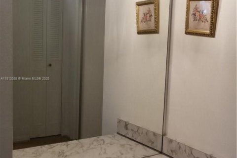 Copropriété à vendre à Lauderhill, Floride: 1 chambre, 75.44 m2 № 1762564 - photo 17