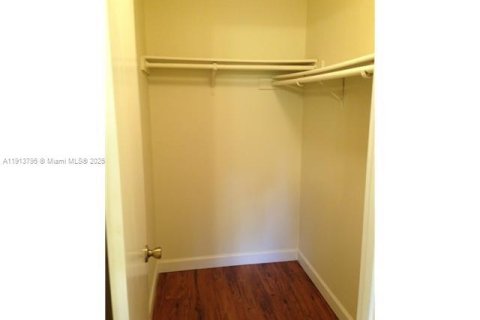 Купить кондоминиум в Санрайз, Флорида 1 спальня, 55.28м2, № 2038939 - фото 6