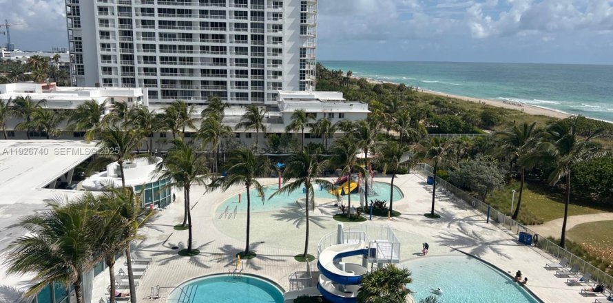 Condo à Surfside, Floride, 2 chambres № 1986621