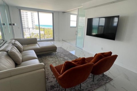 Copropriété à louer à Surfside, Floride: 2 chambres, 95.13 m2 № 1986621 - photo 5