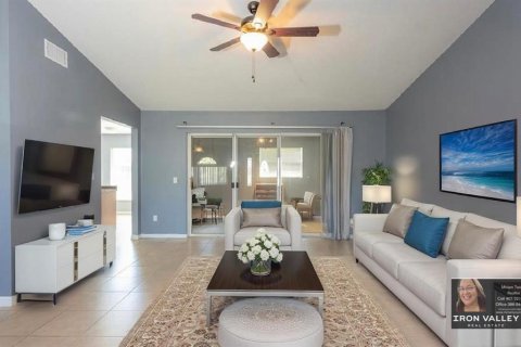 House in Palm Coast, Florida 3 bedrooms, 152.55 sq.m. № 1630100 - photo 10