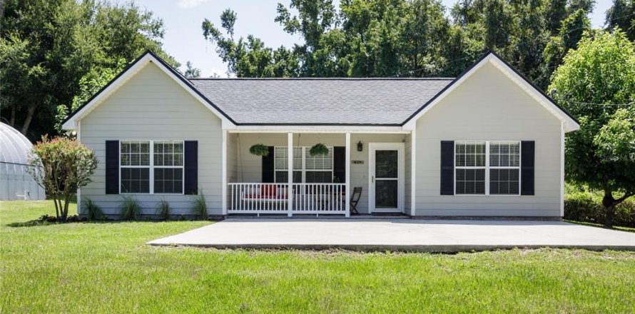 House in Hawthorne, Florida 3 bedrooms, 121.33 sq.m. № 1894597