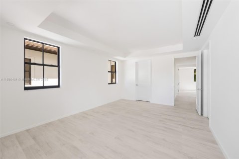 Townhouse in Pinecrest, Florida 4 bedrooms, 265.51 sq.m. № 1948303 - photo 19