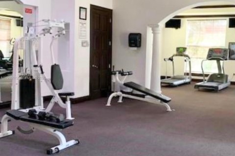 Copropriété à louer à Miramar, Floride: 2 chambres, 90.77 m2 № 2027895 - photo 4