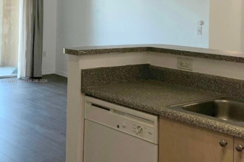 Copropriété à louer à Miramar, Floride: 2 chambres, 90.77 m2 № 2027895 - photo 6