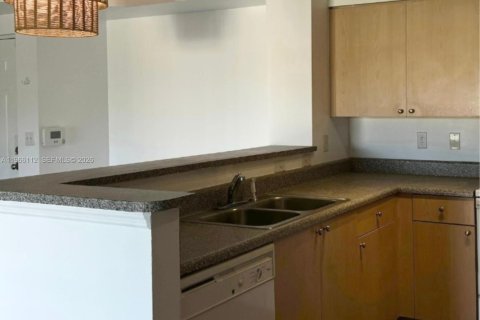 Copropriété à louer à Miramar, Floride: 2 chambres, 90.77 m2 № 2027895 - photo 5