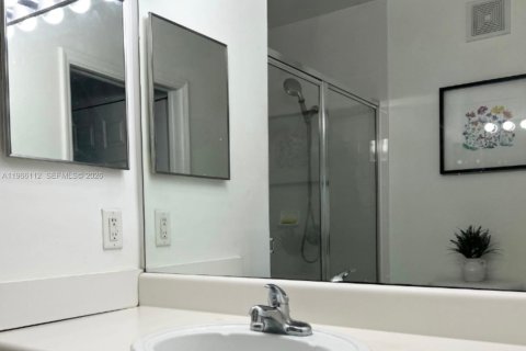 Copropriété à louer à Miramar, Floride: 2 chambres, 90.77 m2 № 2027895 - photo 9