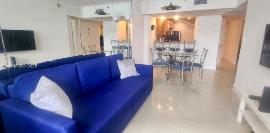 Condo in Miami Beach, Florida, 1 bedroom  № 1955165
