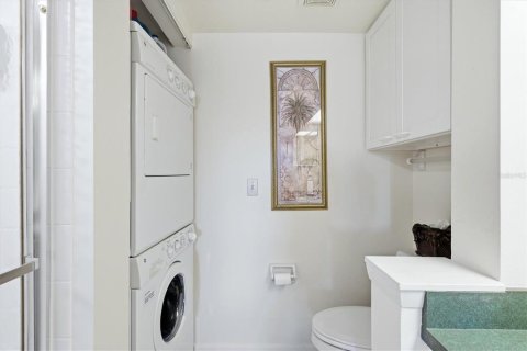 Купить кондоминиум в Венеция, Флорида 6 комнат, 92.62м2, № 2092714 - фото 21