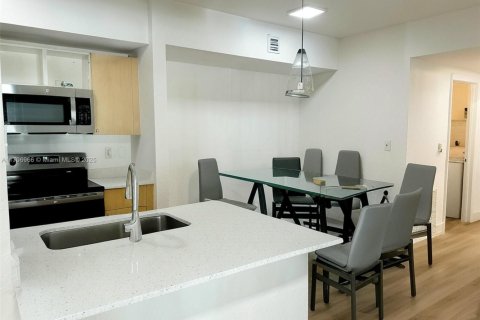 Condominio en venta en Miramar, Florida, 3 dormitorios, 107.77 m2 № 1964860 - foto 18