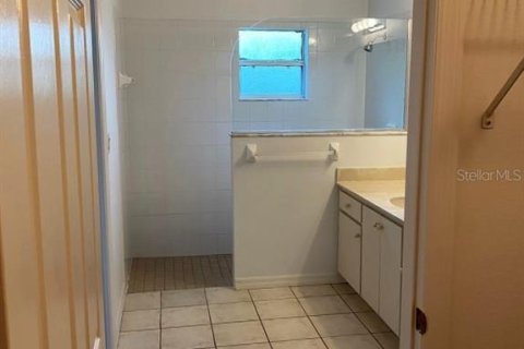 House in Palm Coast, Florida 3 bedrooms, 132.94 sq.m. № 1900285 - photo 16