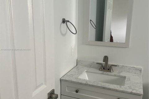 Снять в аренду виллу или дом в Дейви, Флорида 3 спальни, 308.44м2, № 1955525 - фото 5