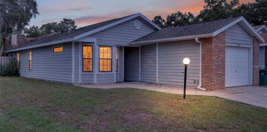 Casa en Ocala, Florida 2 dormitorios, 109.62 m2 № 2208090