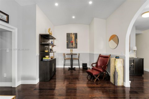 Villa ou maison à vendre à Miami, Floride: 4 chambres, 186.83 m2 № 2025471 - photo 9