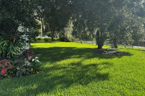 House in Sebring, Florida 2 bedrooms, 133.04 sq.m. № 2289945 - photo 25