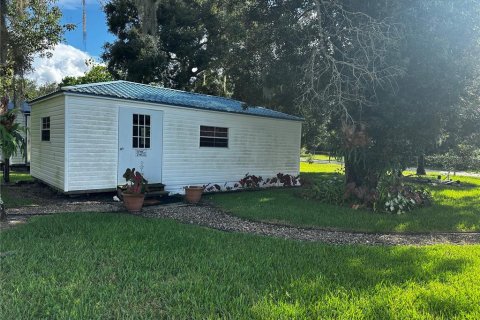 House in Sebring, Florida 2 bedrooms, 133.04 sq.m. № 2289945 - photo 28