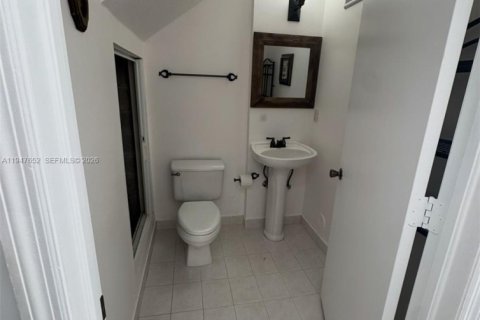 Touwnhouse à louer à Miami, Floride: 3 chambres, 138.42 m2 № 2003850 - photo 8