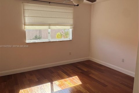 Touwnhouse à louer à Miami, Floride: 3 chambres, 138.42 m2 № 2003850 - photo 14