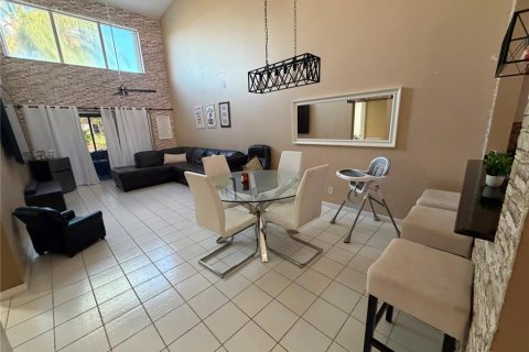 Touwnhouse à vendre à Margate, Floride: 3 chambres, 122.63 m2 № 2280290 - photo 9