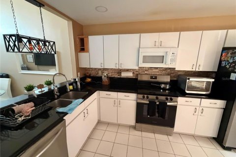 Touwnhouse à vendre à Margate, Floride: 3 chambres, 122.63 m2 № 2280290 - photo 4
