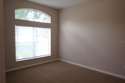 House in Palm Coast, Florida 3 bedrooms, 190.73 sq.m. № 2196947 - photo 11