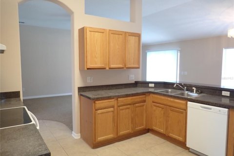 House in Palm Coast, Florida 3 bedrooms, 190.73 sq.m. № 2196947 - photo 4