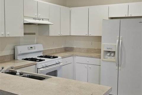 House in Lutz, Florida 3 bedrooms, 133.22 sq.m. № 1907395 - photo 4