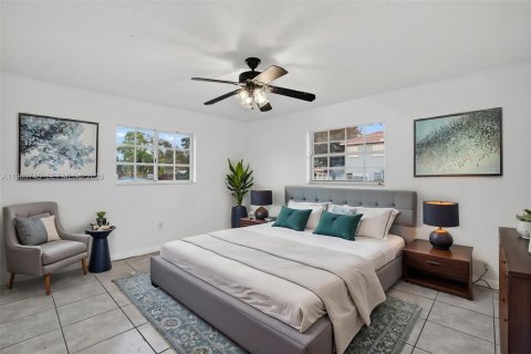 House in Cutler Bay, Florida 4 bedrooms, 202.53 sq.m. № 2046786 - photo 25