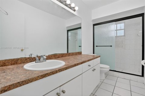 House in Cutler Bay, Florida 4 bedrooms, 202.53 sq.m. № 2046786 - photo 27