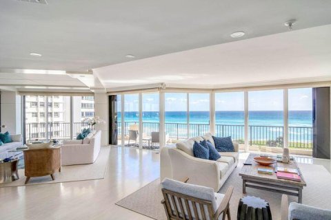 Condo in Juno Beach, Florida, 3 bedrooms № 2242319 - photo 12