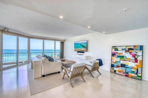 Condo in Juno Beach, Florida, 3 bedrooms № 2242319 - photo 24